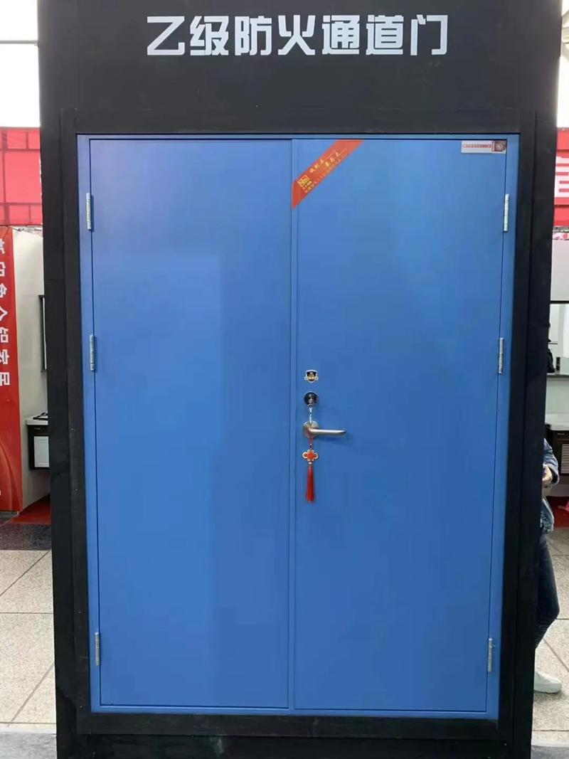 鋼木防火門 簡約設計，堅不可摧的安全守護